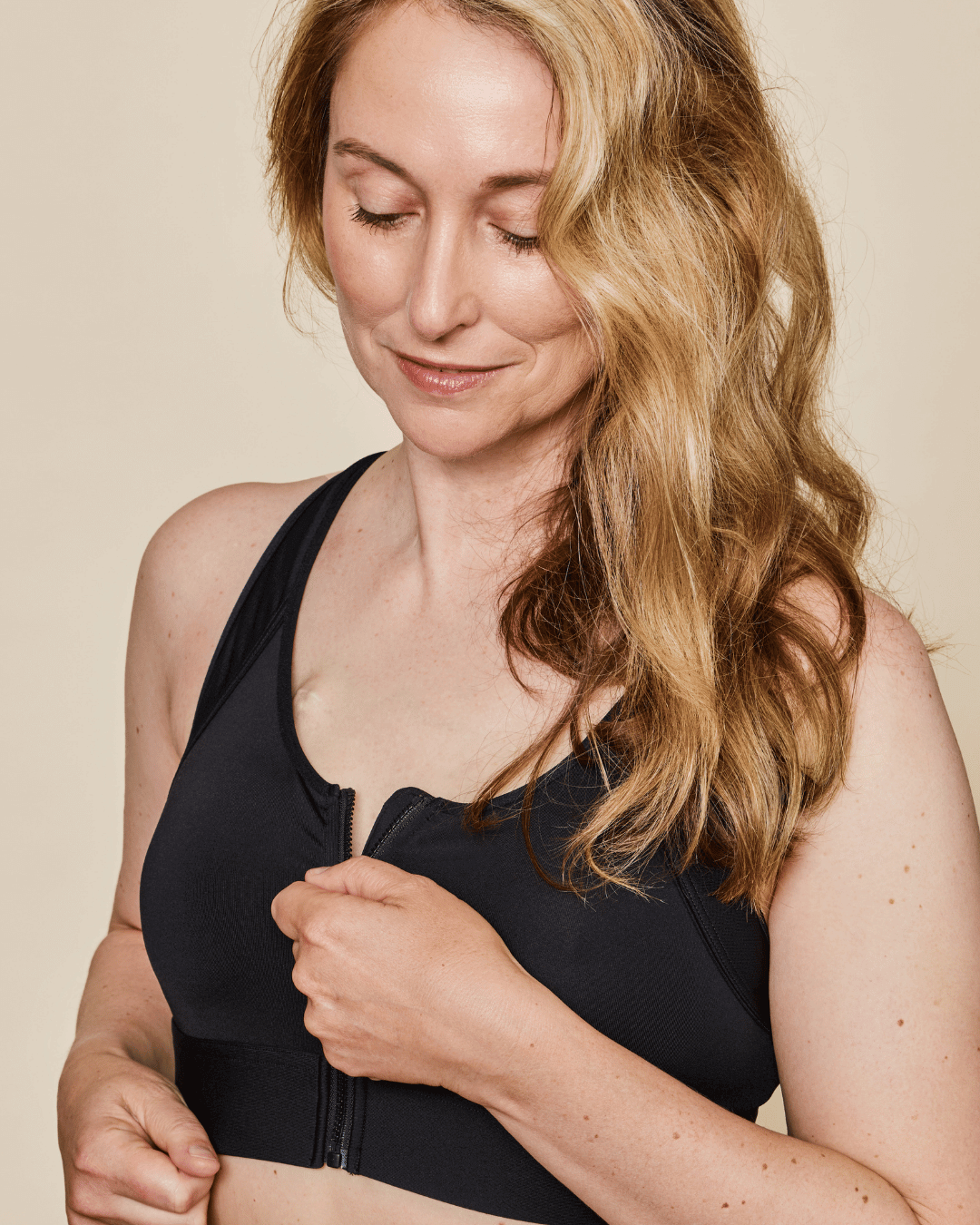 Hero Front-Closure Sports Bra – Wireless, Comfortable Support